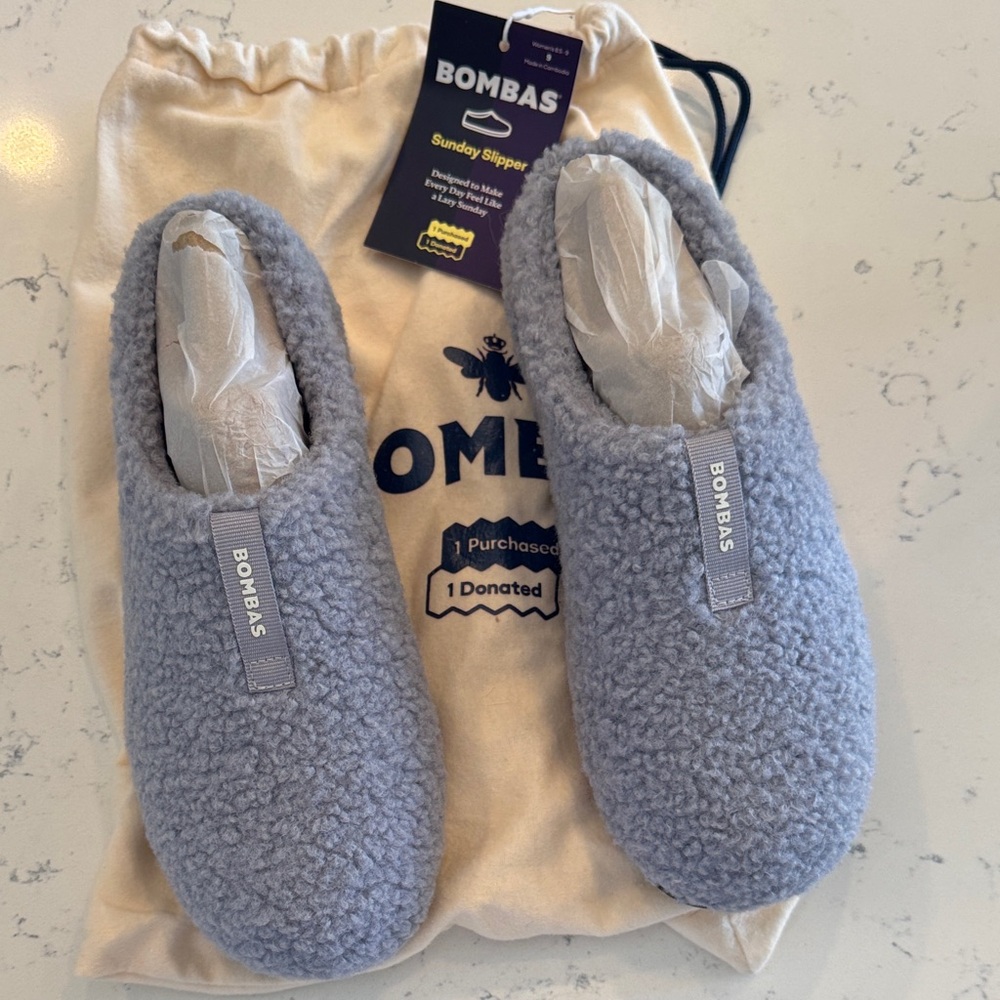 NWT Bombas Sunday slipper